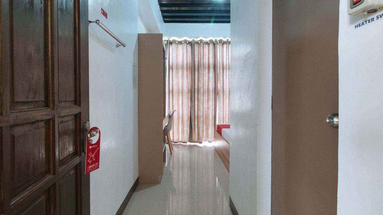 Reddoorz Near Iloilo International Airport Ξενοδοχείο Cabatuan Εξωτερικό φωτογραφία